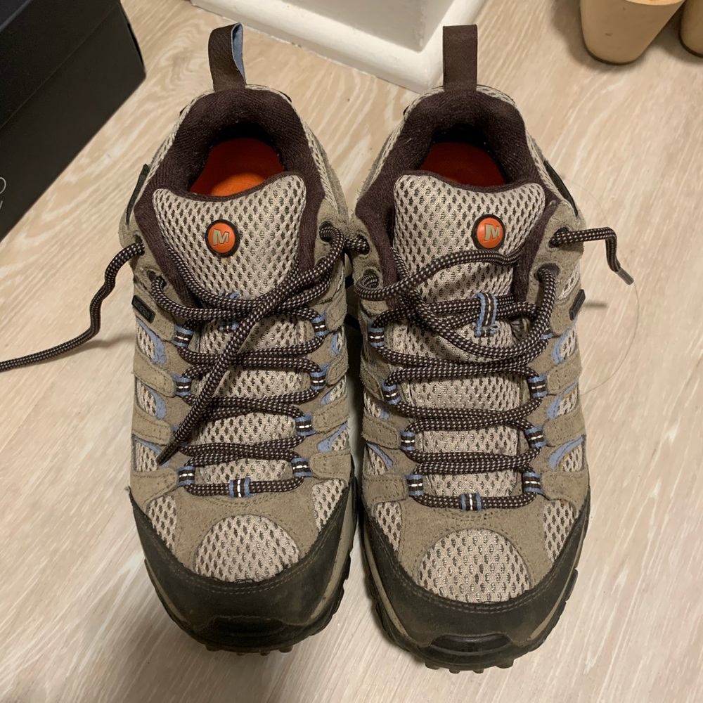 Merrell Hiking shoes 7.5